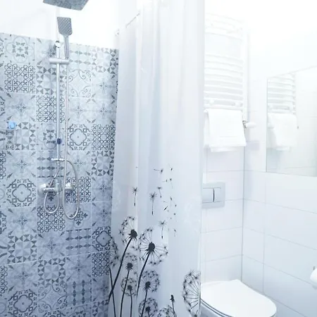 Hotel Stary Hostel&hotel Services *