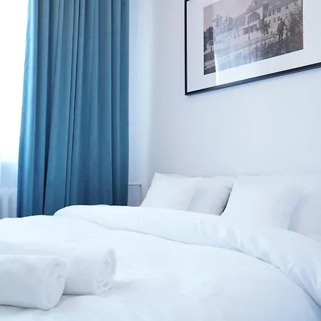 Hotel Stary & Services *