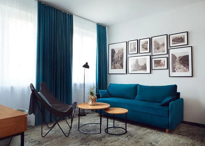 Stary & Services Hotel *