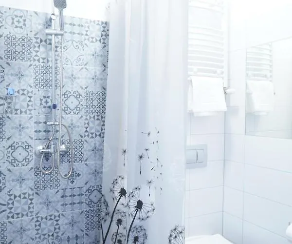 Hotel Stary & Services *