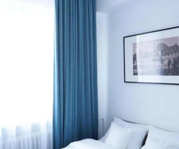 Stary & Services Hotel